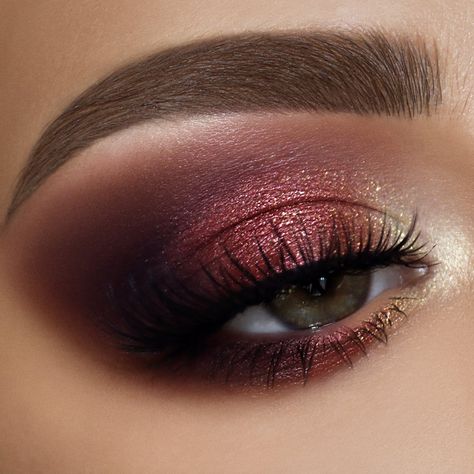 Trucco Smokey Eye, Maroon Makeup, Copper Eye Makeup, Fall Eye Makeup, Eyeshadow Tips, Herz Tattoo, Red Eyeshadow, Gold Makeup, Makeup Eye Looks