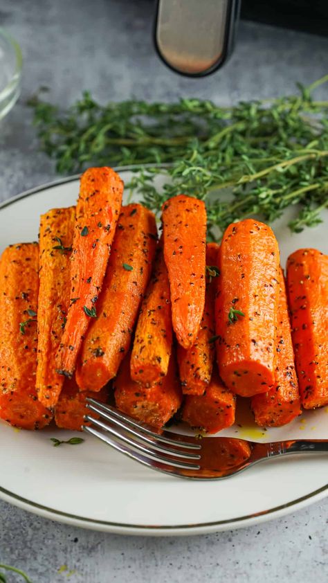 Air Fryer Carrots Recipe, Homemade Corn Muffins, Air Fryer Carrots, Recipe For Air Fryer, Side Dish Ideas, Carrots Side Dish, Spicy Carrots, Carrots Recipe, Healthy Side Dish