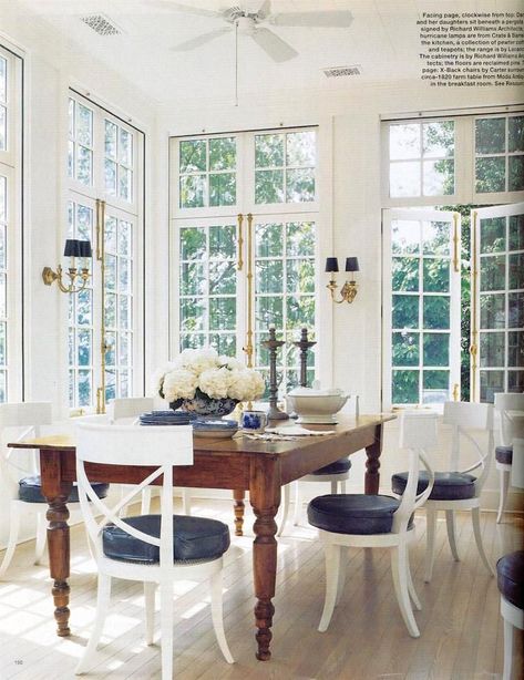 Casual and Timeless Dining Room Furniture | Laurel Home Sunroom Dining Room, Timeless Dining Room, Sunroom Dining, Sunroom Designs, Elegant Dining Room, Design Del Prodotto, Dining Room Inspiration, World Of Interiors, Breakfast Room