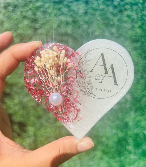 Resin Wedding Favors, Resin Wedding, Magnet Favors, Wedding Magnets, Mini Magnets, Mini Bouquet, Wedding Magnet, Heart Magnets, Flower Bunch