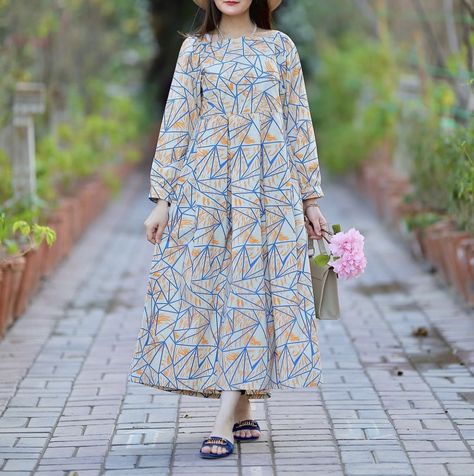 Lawn Plain Dresses, Long Shirt Designs Pakistani Lawn, Lawn Long Frock Design 2023, Long Frok Designs Pakistani Casual Lawn, Printed Lawn Long Frock Design, Bridal Garara, Lawn Dress Design Ideas, Lawn Dress Design, Afghan Quotes