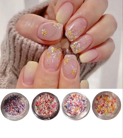 Dry Flower Nail Art, Manicure Natural, Nails Inspiration Summer, Pressed Floral, Flowers Color, Dry Flower, Flower Nail, Dry Nails, Flower Nail Art