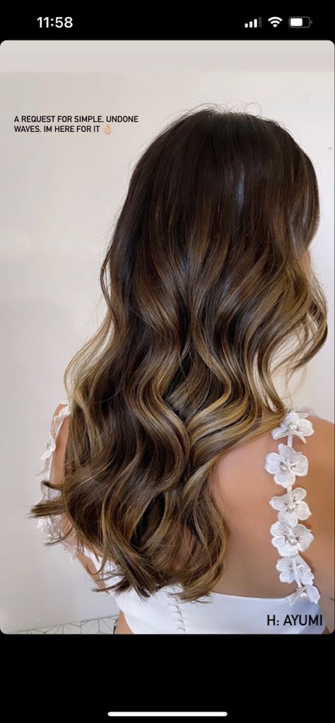 Natural Wavy Hair Bride, Naturally Wavy Bridal Hair, Natural Waves Long Hair, Curled Bridesmaid Hair Down, Engagement Picture Hairstyles Curls, Wedding Guest Blowout Hair, Loose Curls Medium Length Hair Wedding, Soft Bridal Curls, Wedding Hair Soft Curls