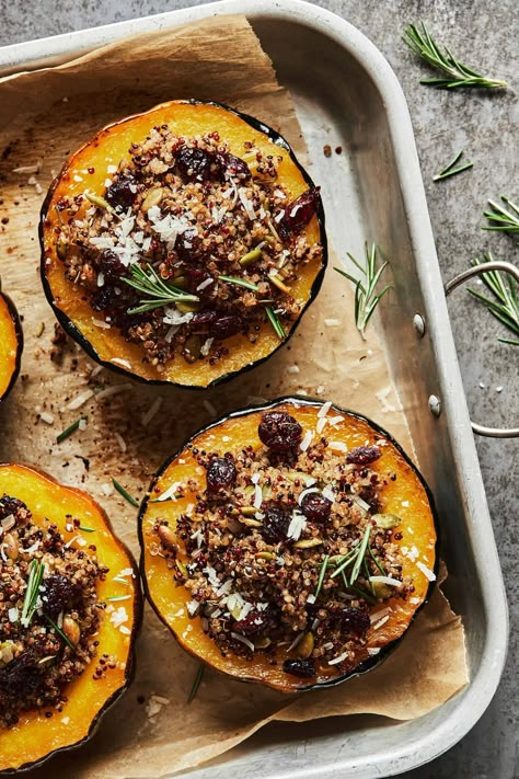 Quinoa Stuffed Acorn Squash Easy Gut Healthy Recipes, Quinoa Stuffed Acorn Squash, Quinoa Stuffing, Holiday Recipes Thanksgiving, Stuffed Acorn Squash, Vegetarian Thanksgiving, Healthy Holiday Recipes, Oven Baked Chicken, Acorn Squash