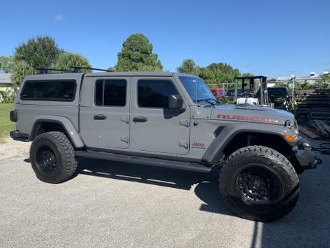 A.R.E CX on Jeep Gladiator Jeep Overland, Jeep Wrangler Girl, Overland Camper, Beach Jeep, Camper Car, Jeep Jt, Off Road Camper, Jeep Rubicon, American Legend