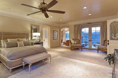 Huge Bedroom Luxury, Big Bedroom Luxury, Rich Bedroom Luxury, Dream House Interior Bedrooms, Mansion Bedroom, Huge Bedrooms, Luxury Bedrooms, Dream Bedrooms, Future Bedroom