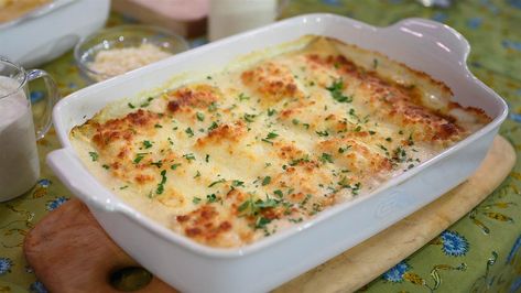 Ree Drummond's Shrimp Scampi Lasagna Roll-Ups - TODAY.com Ree Drummond Lasagna, Lasagna Roll Ups, Lasagna Roll, Roll Ups Recipes, Lasagna Rollups, Lasagna Rolls, Pioneer Woman Recipes, Lasagna Soup, Ree Drummond