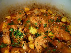 City Home/Country Home: Pollo Guisada Puerto Rican Garlic Sauce, Chicken Guisado Puerto Rico, Recipes With Sofrito, Chicken Sofrito, Puerto Rican Chicken, Stewed Chicken, Chicken Tomato, Puerto Rican Cuisine, Puerto Rican Dishes