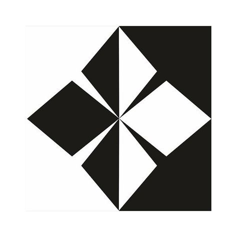 Shape Composition Design, Black And White Design Graphic, Gestalt Art, Composition Of Shapes, Gestalt Laws, Basic Composition, Shape Composition, Notan Art, Shapes Composition