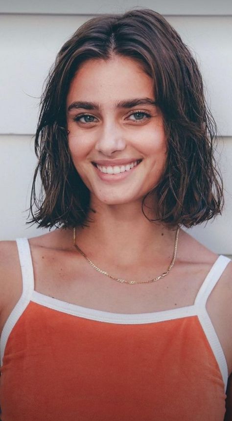 Square Face Short Hair, Haircut For Square Face, Crop Haircut, Hairstyles For Layered Hair, Cut Her Hair, Blonde Hair Looks, Taylor Hill, Haircuts Straight Hair, Penteado Cabelo Curto