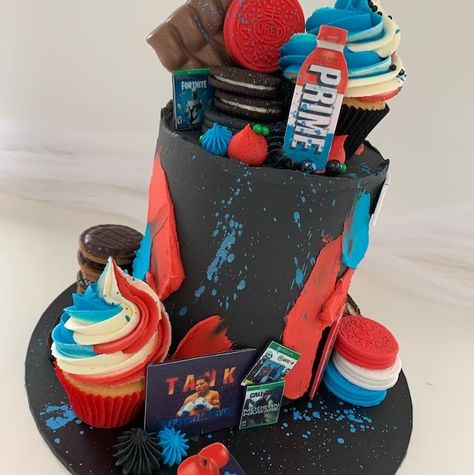 Prime Cake Drink, Prime Birthday Cake Ideas, Prime Drink Cake, Prime Party Ideas, Prime Cake Ideas, Prime Drink Birthday Cake, Prime Birthday Party Theme, 9th Birthday Cake Boys, Prime Birthday Party