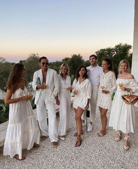 All White Hamptons Party, Birthday Theme Dress Code, White Party Aesthetic Beach, White Party Rehearsal Dinner, All White Welcome Party Outfits, Summer Themed Party Outfit, Wedding Guests In White, All White Rehearsal Dinner Party, All White Attire Party Outfit