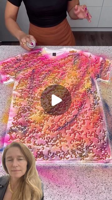 Puffy Paint Shirts Ideas, Painted Tshirts Diy Ideas, Tshirt Painting Ideas Creative, Puffy Paint Shirts, Spray Paint Shirt, The Shaba Kitchen, Diy Nye, Crafts Upcycling, Fun Pasta