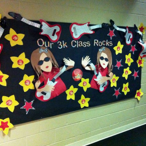 Bulletin board idea for Rockstar theme.  Oh my lord--I have to do this with a huge picture of me & Robin!!!!!! Rock And Roll Themed Bulletin Boards, Boom Box Bulletin Board, Rock Star Bulletin Board, Rockstar Bulletin Board Ideas, Rock Star School Theme, Rock And Roll School Theme Bulletin Boards, Rock N Roll Bulletin Board, Rock N Roll Bulletin Board Ideas, Rock N Roll Classroom Theme