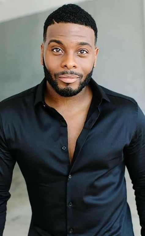 Pastor Kel Mitchell  (December 2019) Kel Mitchell, Kenan And Kel, Chocolate Men, It's Raining, Black Man, Hollywood Actor, Comedians, Bing Images, Black Men