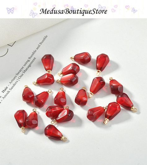 Material: Resin Qty:10Pcs Color: Mixed Colour Resin Fruit, Fruit Jewelry, Diy Jewelry Accessories, Pendant Diy, Pomegranate Seeds, Resin Charms, Accessories Diy Jewelry, Presents For Friends, Bead Shop