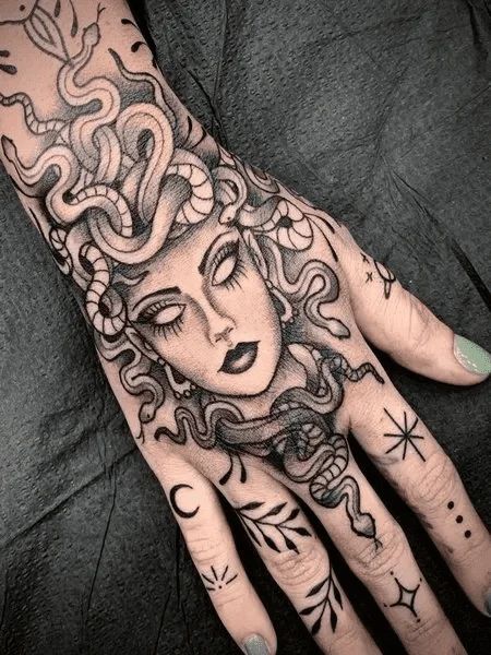 26 Bold Medusa Tattoos To Make You Feel Powerful - Body Artifact Tattoo Main, Small Wave Tattoo, Medusa Tattoo Design, Female Tattoos, Pretty Hand Tattoos, Men Tattoos, Tattoo Prices, Medusa Tattoo, Hand Tattoos For Women