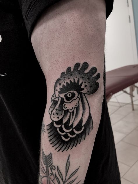 Rooster American Traditional Tattoo, Dark American Traditional, Rooster Tattoo Traditional, Animal Traditional Tattoo, Traditional Rooster Tattoo, Rooster Tattoo Design, Traditional Blackwork Tattoo, Black And White Traditional, Goldfish Tattoo