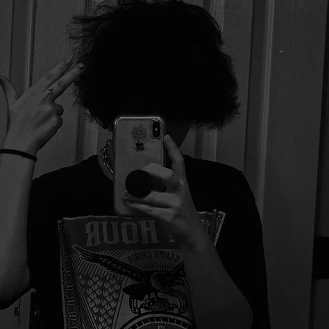 Pfp Pics, The Story, My Favorite, Mirror, Hair