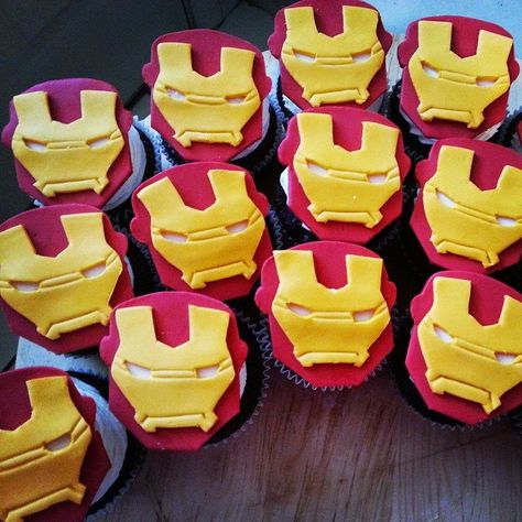 Ironman Cupcakes, Iron Man Cupcakes, Ironman Party, Marvel Birthday Cake, Birthday Party Party Favors, Superhero Cupcake Toppers, Iron Man Birthday, Marvel Birthday, Superhero Cupcakes