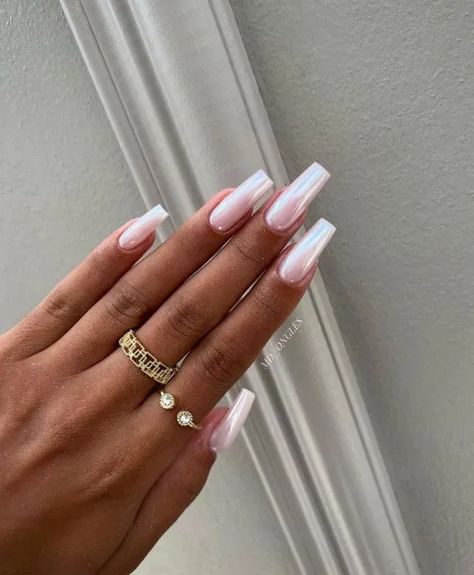 How to recreate Hailey Bieber glazed donut nails at home on a budget #diy #fallnails #winternails #manicure #minimalist #amazon Glazed Nails Coffin, Glazed Nails, White Chrome Nails, Pearl Nails, Wedding Nails Design, Pink Acrylic, Pink Acrylic Nails, Bridal Nails, Square Acrylic Nails