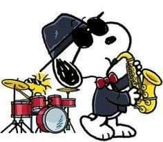 Snoopy The Dog, Snoopy Family, Saxophone Art, Snoopy Tattoo, Woodstock Snoopy, Snoopy Cartoon, Snoopy Funny, Snoopy Images, Peanuts Cartoon