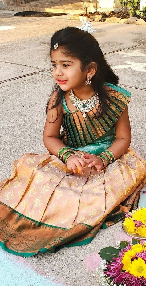 Baby Girl Langa Blouse Designs, Baby Pattu Langa Designs, Pattu Langa Designs, Baby Girl Pattu Langa Designs, Pattu Langa Blouse Designs, Blouse Designs Lehenga, Pattu Pavadai Blouse Designs, Pattu Pavadai Kids Blouse Designs, Pattu Lehenga For Kids