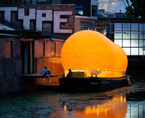 Architecture at Sea: Floating Pavilions and the Beauty of Temporary Art Jeanne Claude, Sea Containers, Lake Iseo, Temporary Structures, Temporary Art, Canal Boat, Bow Wow, Architecture Student, Big Art