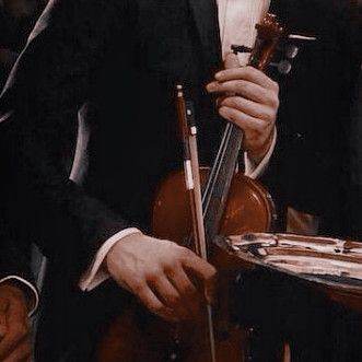 Male Violinist Aesthetic, Male Violinist, Violinist Aesthetic, Jem Carstairs, Male Aesthetic, Period Pieces, Ghost Of You, Interview With The Vampire, The Infernal Devices