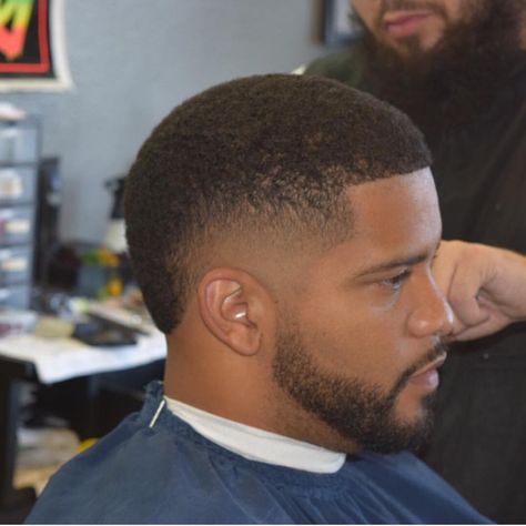 Bart Styles, Hairstyles For Black Men, Mohawk For Men, Black Men Beard Styles, Black Hair Cuts, Curly Hair Fade, Black Men Beards, Black Men Haircuts, Cool Mens Haircuts