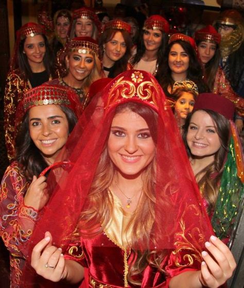 Bachelorette Parties,Traditional Turkish Fez for Women's Celebrations Henna Night Decoration Turkish, Turkish Henna Night, Henna Party Dress, Turkish Wedding Dress, Turkish Bride, Party Dress Inspiration, Turkish Wedding, Event Fashion, Henna Night