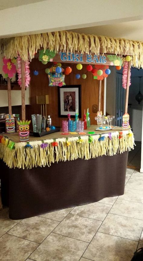 Polynesian Party Ideas, Hawaiian Bar Ideas, Tiki Bar Birthday Ideas, Diy Tiki Bar, Polynesian Decor, Enchanted Tiki Room Birthday Party, Tiki Beach Party, Tiki Bar Ideas, Miniature Tiki Bar Diy