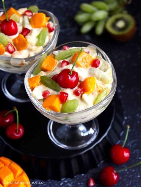 Fruit Salad With Cream, Cream Fruit Salad, Creamy Fruit Salads, Salad Buah, Fruit Cream, Resep Salad, Canned Fruit, Summer Dessert Recipes, Fruit Cocktails