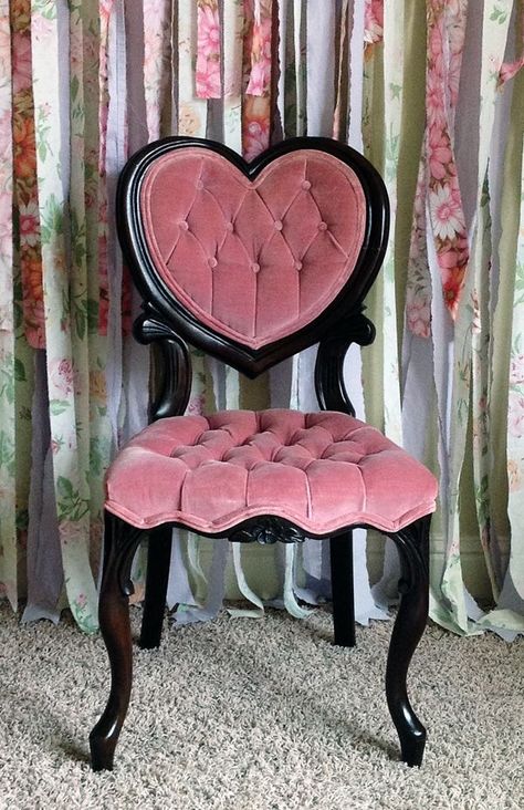 Pastel Goth Room, Revamped Furniture, Chair Photography, Gothic Decor Bedroom, Gothic Room, Dark Home Decor, Vanity Area, Goth Home Decor, Dressing Rooms