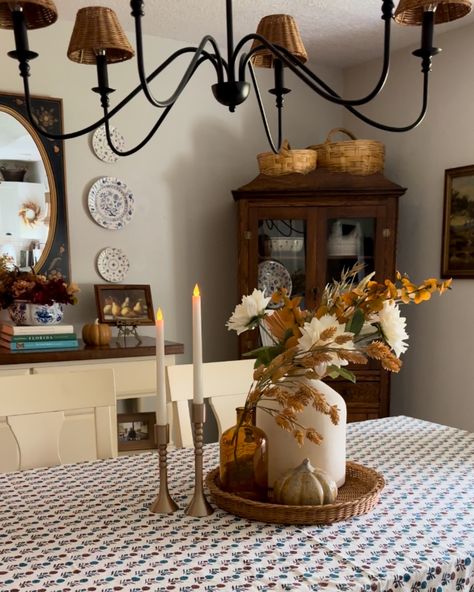 Fall favorites around our home 🍂🤎 #vintagestyle #vintagehome #collectedhome #thrifted #mycollectedhome #vintagefinds #vintagedecor #falldecor Fall Favorites, Our Home, Vintage Finds, Vintage Decor, Vintage House, Fall Decor, Vintage Fashion, Quick Saves