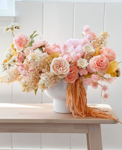 Afloral.com on Instagram: “The most perfect Summer centerpiece, just for you by @lifesfrostings⁠! Shop this bright look in our bio! ❤️⁠” Pink Monochromatic Flower Arrangements, Soft Pink Floral Arrangements, Peony Floral Arrangements, Faux Floral Centerpieces, Spring Floral Centerpieces, Blush Floral Arrangements, Floral Centerpiece Ideas, Faux Flowers Diy, Pink Floral Arrangements