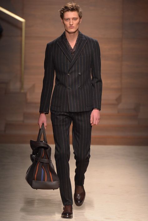 Salvatore Ferragamo Fall 2014 I don't like the shirt (or lack there of). Beige Suits, Salvatore Ferragamo Men, Gents Fashion, Suits Men, Ferragamo Men, Sharp Dressed Man, Men's Suit, Mens Fall, Well Dressed Men