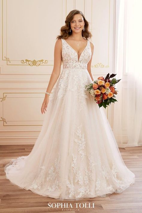 Sophia Tolli Y22066 Annika. Sophia Tolli Wedding Dresses, Floral Lace Wedding Dress, Spaghetti Strap Wedding Dress, Bohemian Beauty, Sophia Tolli, Aline Wedding Dress, Wedding Dresses With Straps, Wedding Gowns Mermaid, Georges Hobeika