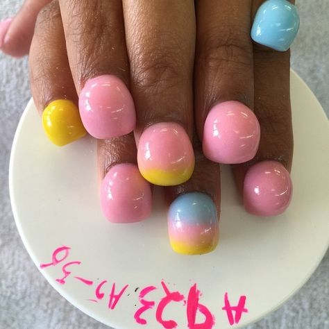 Hump Nails, Bubble Nails, Crazy Nail Art, Nagellack Trends, Crazy Nails, Oval Nails, Birthday Nails, Nail Designs Spring, Valentine's Day Nails