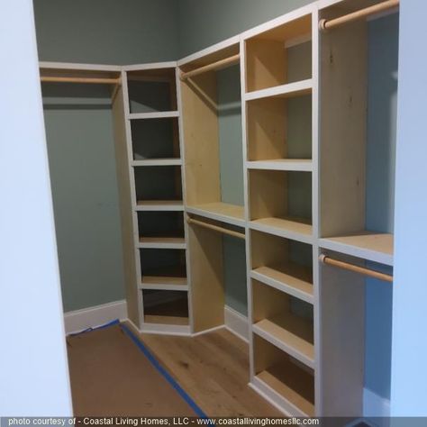 Custom Built Closet Shelving, Diy Custom Closet Built Ins, Master Closet Ideas, Diy Closet System, Diy Custom Closet, Closet Master, Master Closet Design, Corner Closet, Bedroom 2023