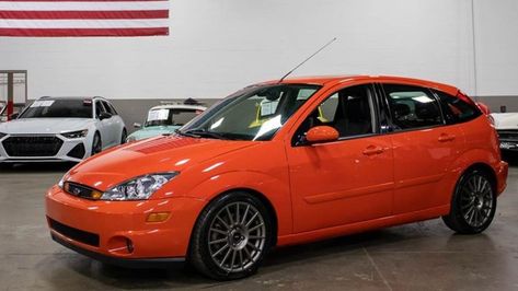 Pick of the Day: 2004 Ford Focus SVT An homage to Ken Block Ford Focus Svt, Ford Focus 2004, Ford Svt, Ken Block, Hot Hatch, Perforated Leather, Car Ford, Ford Focus, Subaru Impreza