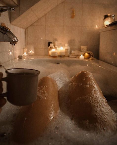 sᴛᴀʀ sᴏᴜʟs 💫 on Instagram: ““I hope you heal from the things you don’t talk about anymore. I hope you heal from the things people have stopped asking about because you…” Bathtub Aesthetic, Dream House Aesthetic, Luxury Bathtub, Spa Night, Lee Ann, Instagram Blog, Night Routine, Instagram Aesthetic, Everyone Else