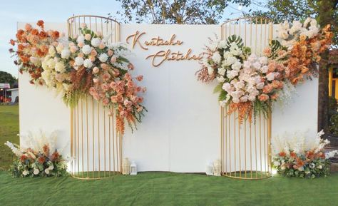 Wedding Photobooth Ideas Backdrops, Ceremony Backdrop Outdoor, Engagement Stage Decoration, Reception Stage Decor, Wedding Stage Backdrop, Wedding Background Decoration, Diy Wedding Backdrop, Wedding Planning Decor, Wedding Backdrop Design