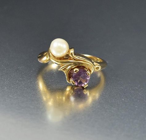 Pearl and Amethyst 14K Gold Cocktail Ring #Victorian #intage #Pearl #Ring #14K #Cocktail #Gold #Amethyst #Etruscan #Bakelite Pearl And Amethyst, Antique Jewellery Online, Vintage Jewelry Antique, Pearl Engagement Ring, Pearl Rings, Purple Amethyst Ring, Gold Jewelry Stores, Gold Rings Fashion, Gold Ring Designs