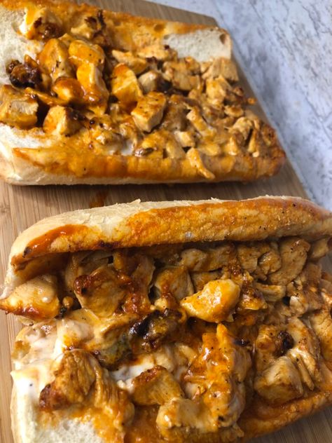 Buffalo Chicken Cheesesteak, Chicken Cheesesteak Recipe, Buffalo Chicken Sandwich, Griddle Cooking Recipes, Chicken Cheesesteak, Chicken Subs, Easy Buffalo Chicken, Cheesesteak Recipe, Buffalo Chicken Recipes