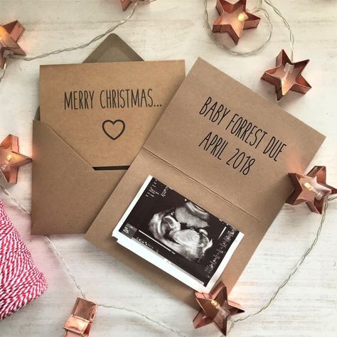 Wedding Song Gift Ideas, Christmas Pregnancy Reveal, Surprise Pregnancy Announcement, Wedding Vow Art, Pregnancy Reveal Gifts, Christmas Baby Announcement, Idee Babyshower, Merry Christmas Baby, Pregnancy Announcement Cards