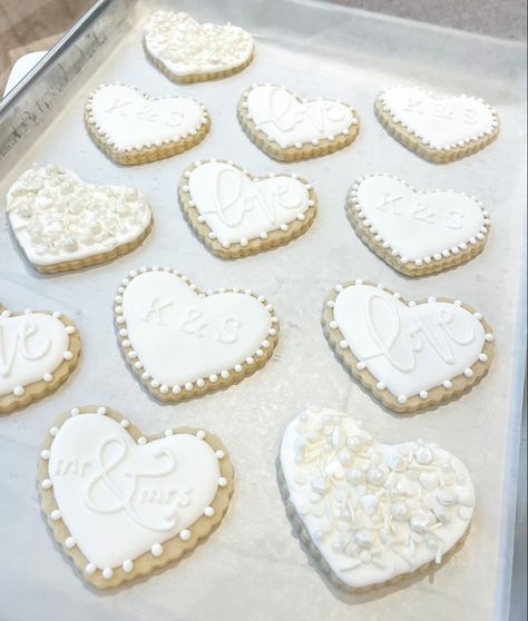 Royal Icing Engagement Cookies, Bridal Shower Heart Cookies, Engagement Cookies Ideas Simple, Engagement Party Cookies, Gold Engagement Party, Bachelorette Cookies, Surprise Engagement Party, Engagement Cookies, Engagement Congratulations