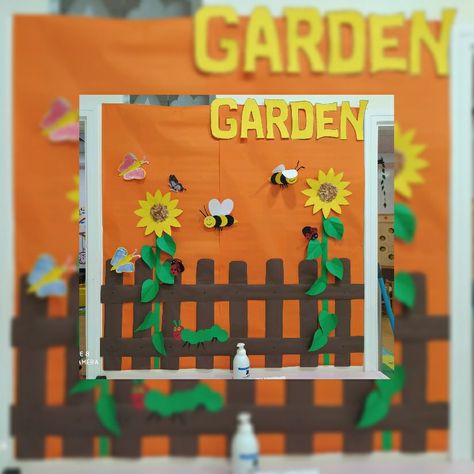 Board Decoration Ideas, April Ideas, Classroom Board, Theme Pictures, Picture Dictionary, Board Decoration, Garden Theme, Board Ideas, Decoration Ideas