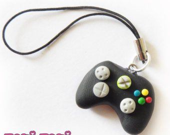 Fimo Ring, Game Keychain, Gamer Controller, Gift Video, Cellphone Accessories, Clay Keychain, Clay Things, Gaming Art, Clay Sculptures