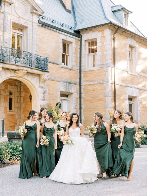 Cairnwood Estate Wedding, Late Summer Wedding Colors, Bridesmaid Dresses Blush Pink, Pink September, White Flower Decor, Dark Green Bridesmaid Dresses, Bridesmaid Dresses Blush, Cairnwood Estate, White Flower Centerpieces